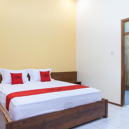 Reddoorz Near Baluran National Park Pandean Exterior foto