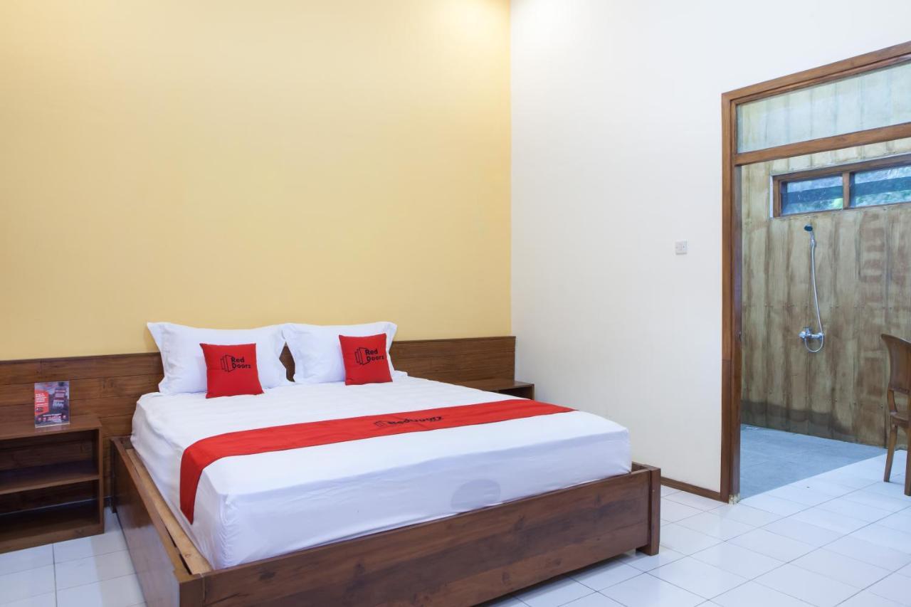 Reddoorz Near Baluran National Park Pandean Exterior foto