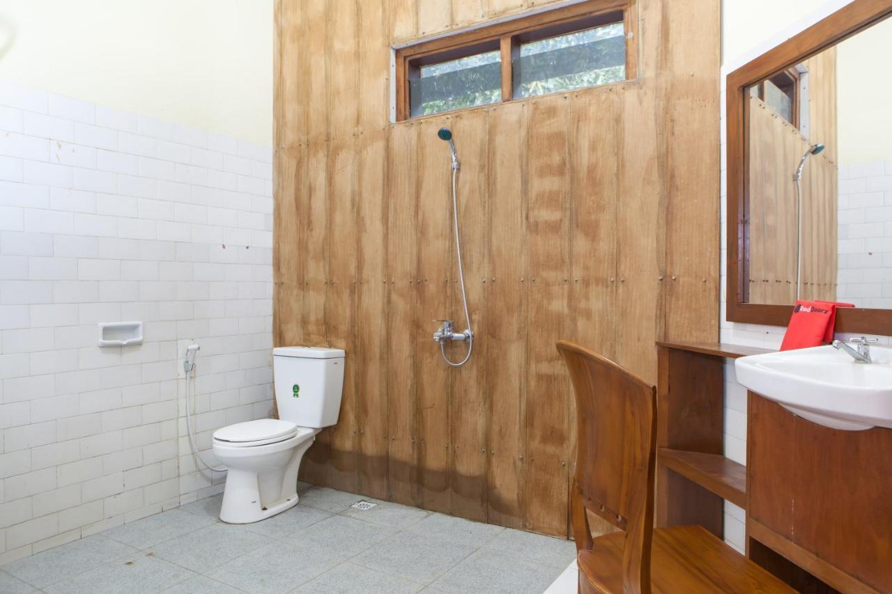 Reddoorz Near Baluran National Park Pandean Exterior foto
